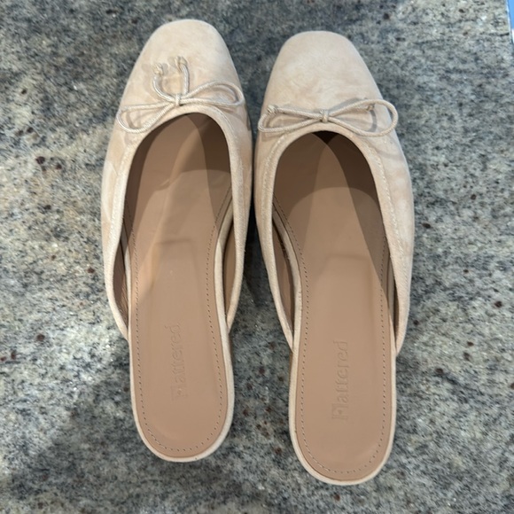 COPY - Worn once flattered size 38 nude ballet flats - Picture 1 of 2